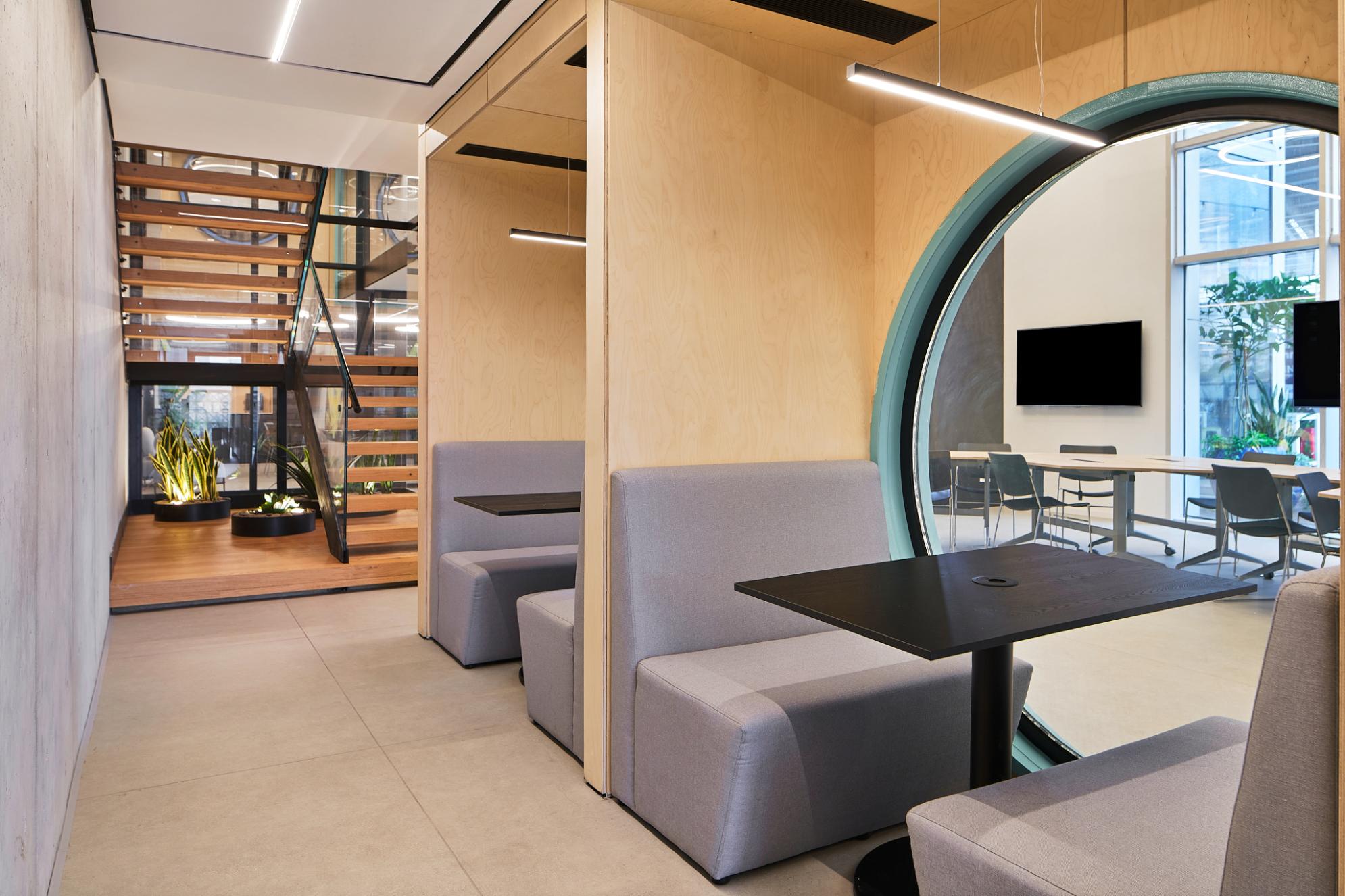 Hai Konstantini - Peres Center for Carreer Development (by Lior Teitler) 56